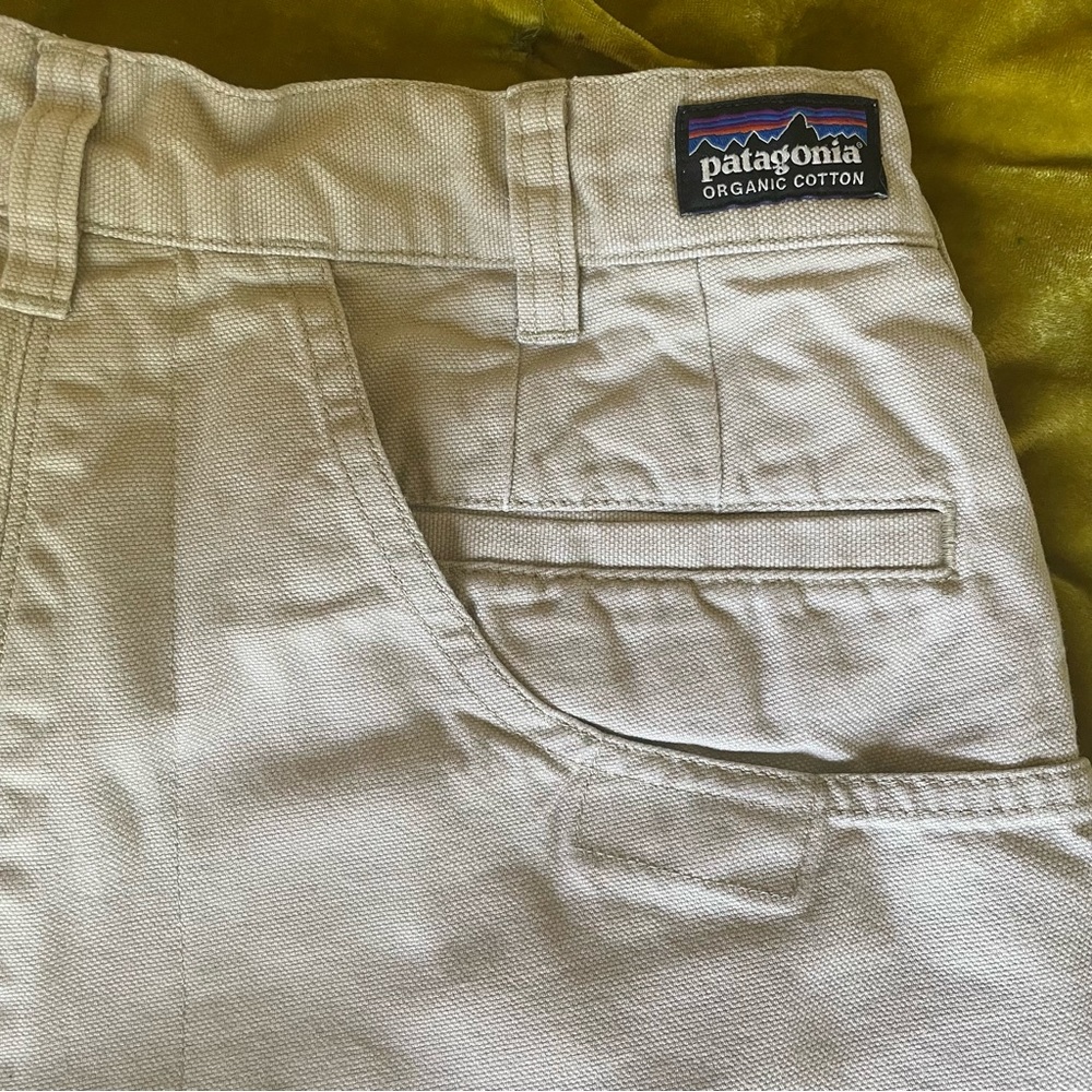 ✨item has SOLD✨Patagonia Khaki Shorts Size 30 Inseam 6” Organic Cotton 5 Pockets
